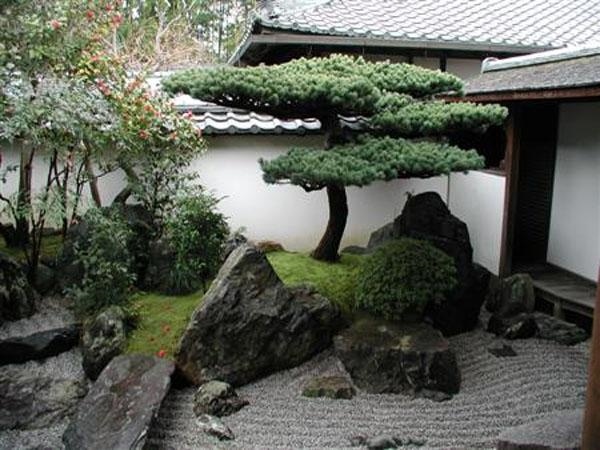 japanese rock gardens