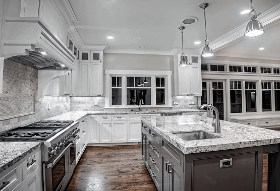 contemporary-kitchen-white-ice-granite-countertops-modern-kitchen-lighting-white-cabinets
