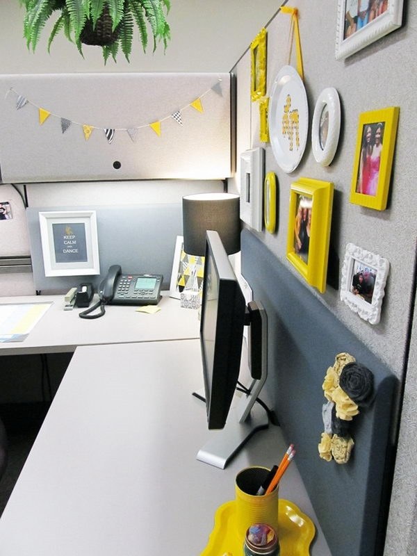 cool cubicle decor picture frames photos small banner