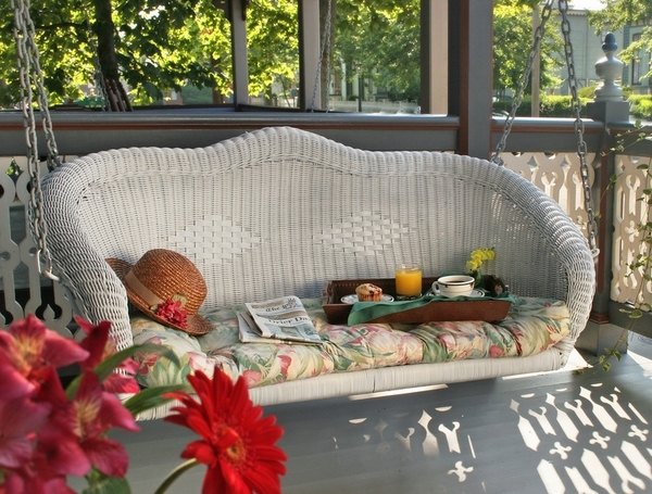 Comfortable swing porch design ideas porch furniture ideas
