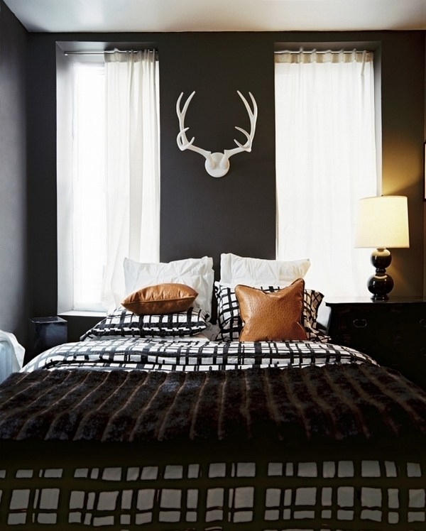bachelor bedroom gray wall color antler decoration