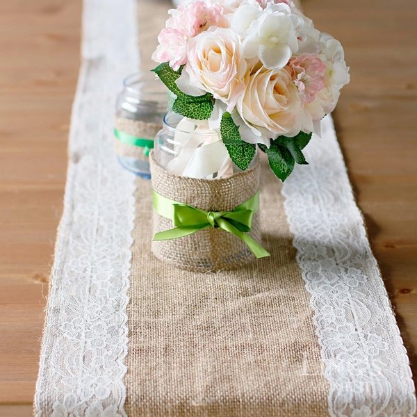 burlap table runner DIY ideas burlap with lace