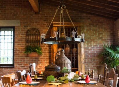 home-lighting-ideas-rustic-decor-brick-wall-chandelier-rustic-lighting