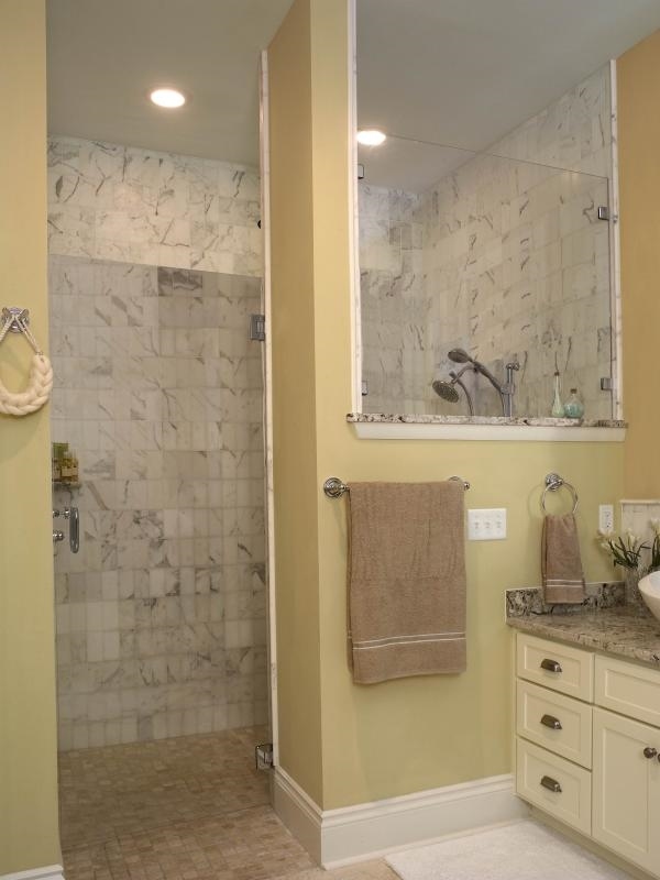 A Modern Doorless Shower In The Bathroom - Small Bathroom Ideas With Shower No Door