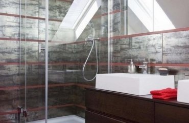 small-bathrooms-glass-shower-modern-wall-tiles-metal-look-red-floor-tiles-wood-vanity