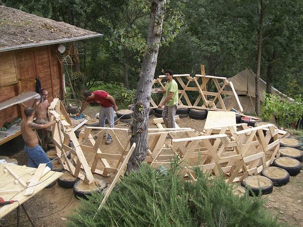 DIY  cheap house building material recycled wood