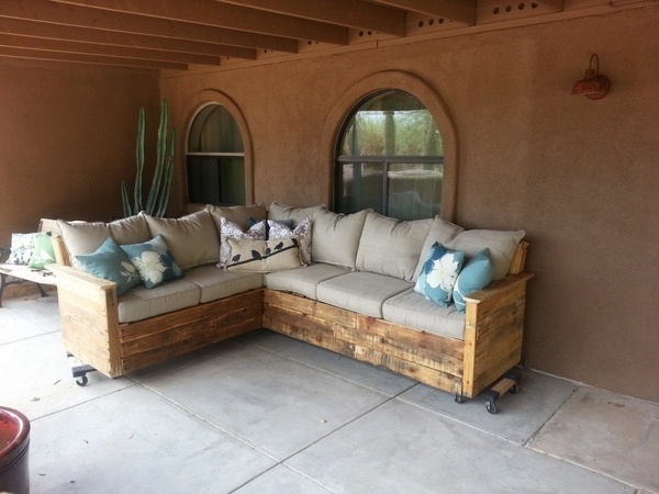 DIY-pallet-furniture-patio-furniture-ideas-sofa