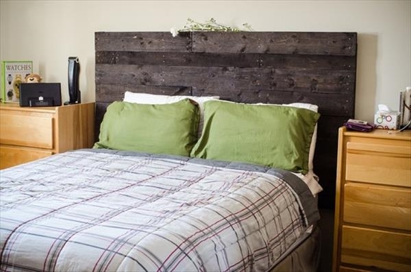 DIY headboard rustic style bedroom furniture