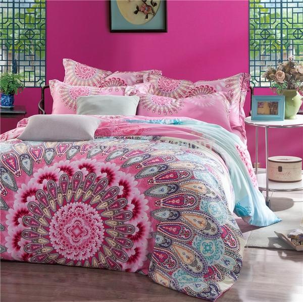 duvet cover pink pillows