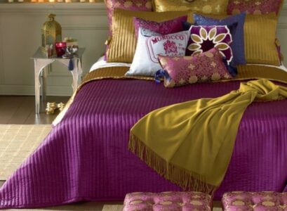Moroccan-style-bedroom-purple-gold-moroccan-bedding-set