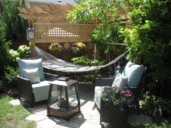 backyard retreat hammock outdoor furniture