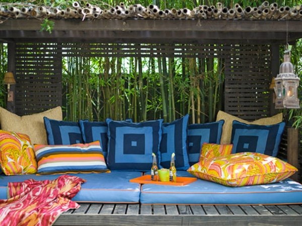 beautiful backyard escape ideas floor cushions decorative pillows