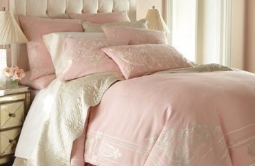 chic-pink-pastel-bedroom-decor-white-bedroom-furniture-tufted-headboard