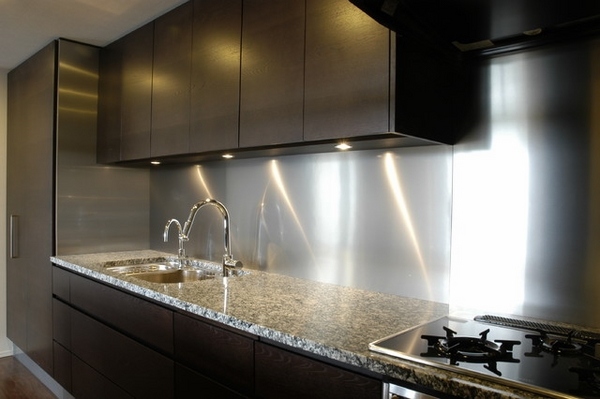 Stainless steel backsplash - a sleek shine for a modern ...