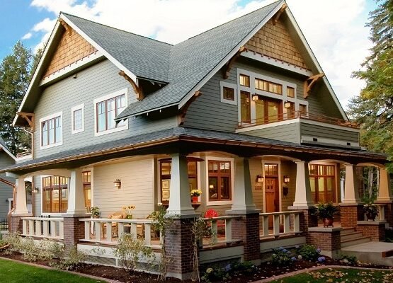farmhouse-design-wrap-around-porch-pillars-railings