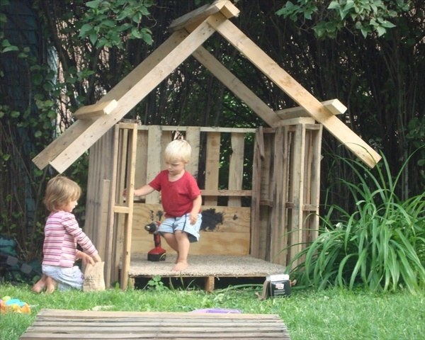 kids pallet playhouse plans DIY playhouse ideas