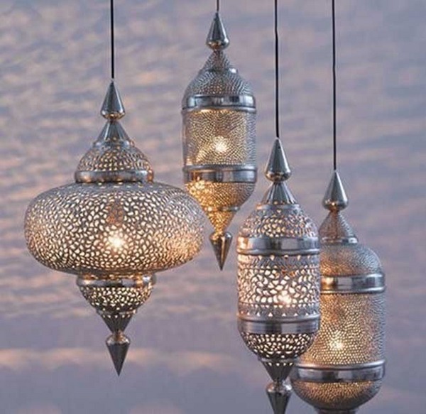 metal-lanterns-moroccan-decor-ideas-garden-decoration 