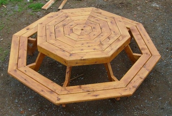octagonal picnic table pallet wood projects DIY furniture
