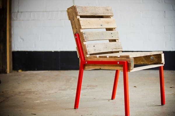 original-pallet-wood-chair-DIY-furniture-ideas