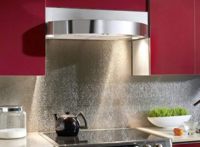 original-stainless-steel-backsplash-ideas-red-cabinets-steel-hood