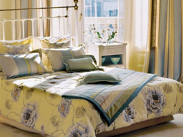 Pastel Color Palettes In Elegant Bedroom Designs