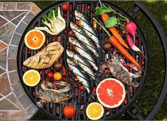 patio-design-outdoor-cooking-area-grill-ideas-small-backyard