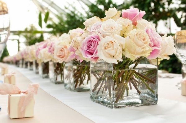 flower arrangements decorations flower centerpieces pink white roses