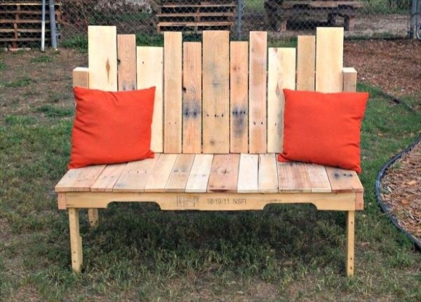 wooden-pallet-bench-DIY-outdoor-furniture-ideas