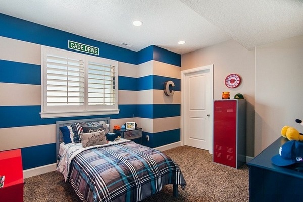 Accent wall ideas blue white horizontal stripes boy bedroom decor