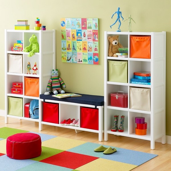 Cube-storage-playroom-ideas-colorful-carpet-toy-organizers