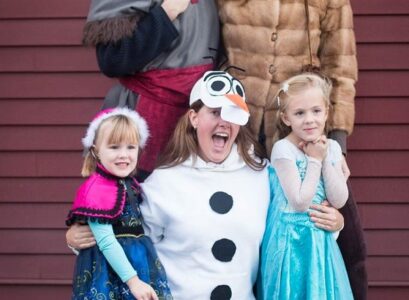 Halloween-costumes-2015-Frozen-theme-costumes-family-costumes-for-halloween