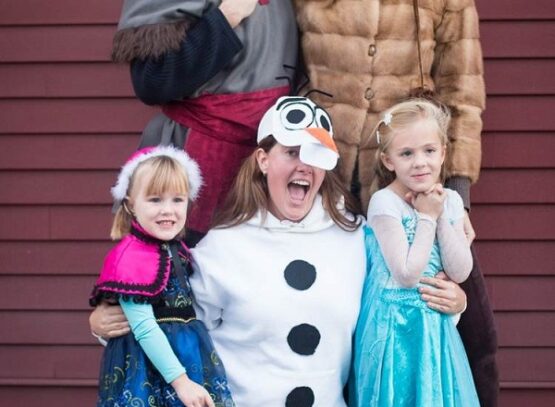 Halloween-costumes-2015-Frozen-theme-costumes-family-costumes-for-halloween