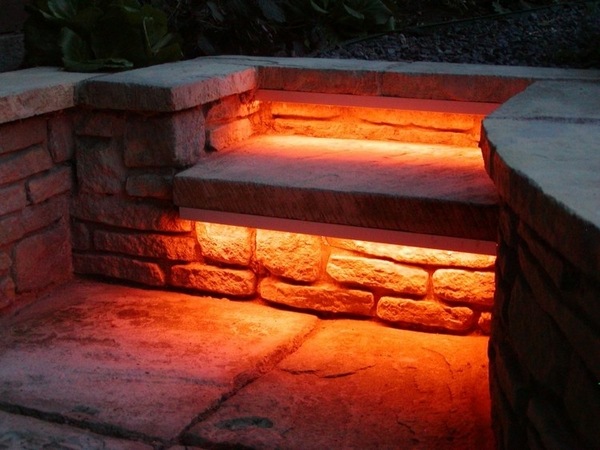 LED-lights-stone-stairs-garden-lighting-ideas