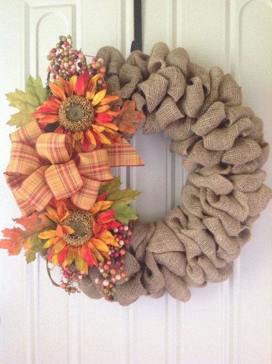 Thanksgiving decoration ideas DIY wreath sunflowers 