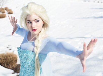 The-most-wanted-halloween-costumes-for-women-frozen-Elsa
