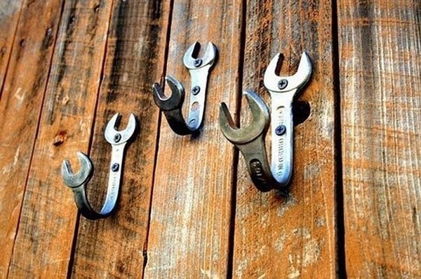 wall hooks-DIY-upcycling-ideas-projects