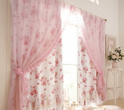 floral-motifs-tow-layers-shabby-chic-curtains-pastel-pink-white