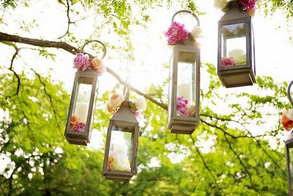garden decoration bridal shower lanterns roses romantic decor