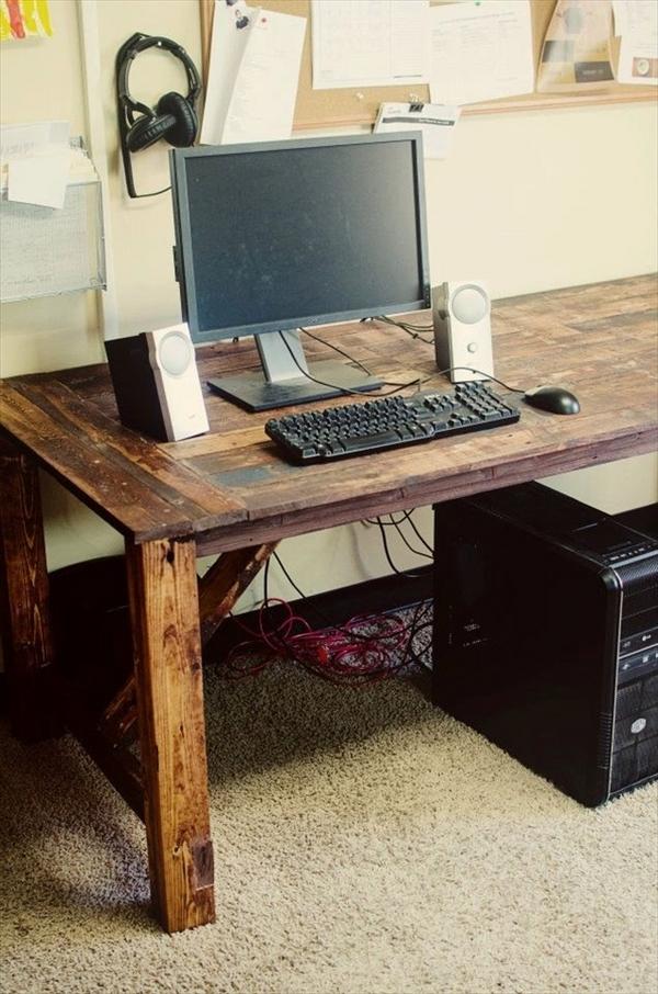 how-to-build-a-desk-from-wooden-pallets-easy-furniture-ideas