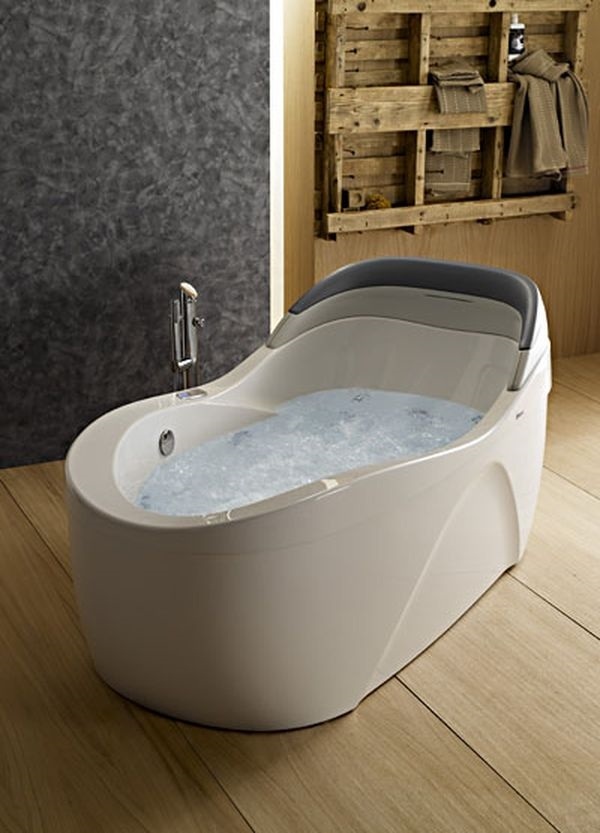 modern-freestanding-whirlpool-tub-soaking tub ideas 