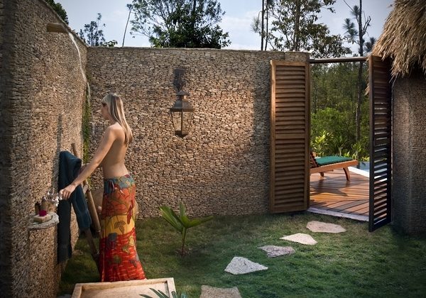outdoor-shower-ideas-natural stone walls garden design ideas