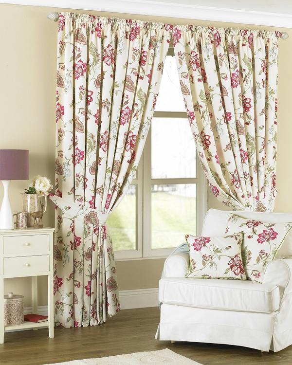 shabby-chic-curtains-decorative-pillows-floral-pattern 