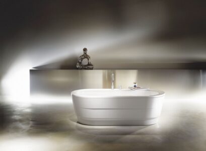 Contemporary-freestanding-bathtub-design-white-acrylic-luxury-bathroom-ideas