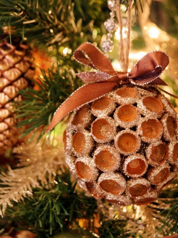 Cool creative christmas crafts ideas natural materials acorn 