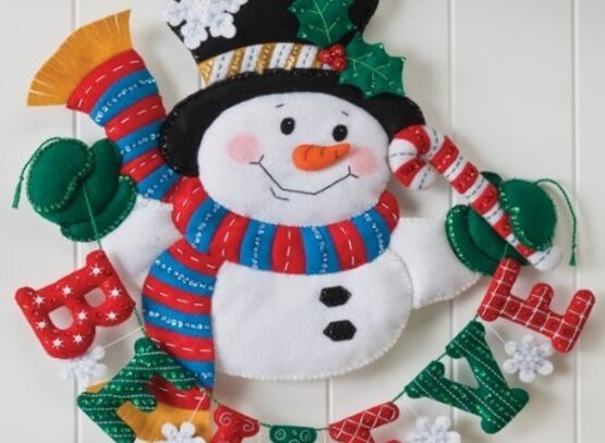 DIY-Felt-Christmas-ornaments-snowman-wreath-home-decoration-ideas