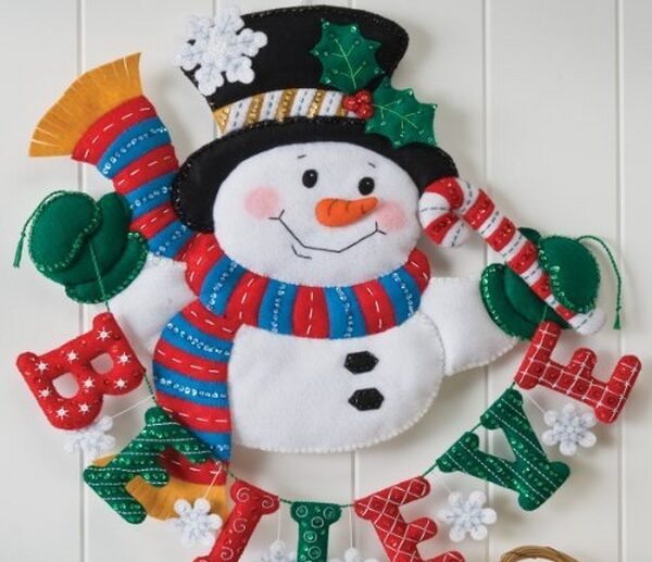 DIY-Felt-Christmas-ornaments-snowman-wreath-home-decoration-ideas