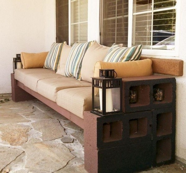 Diy Cinder Block Bench In The Garden, Diy Concrete Block Patio Furniture