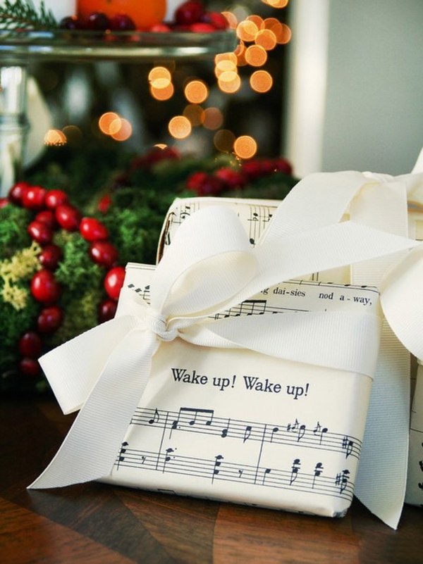 DIY sheets gift wrapping