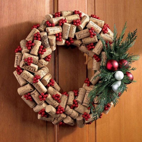 DIY wine corks wreath Christmas craft projects front door