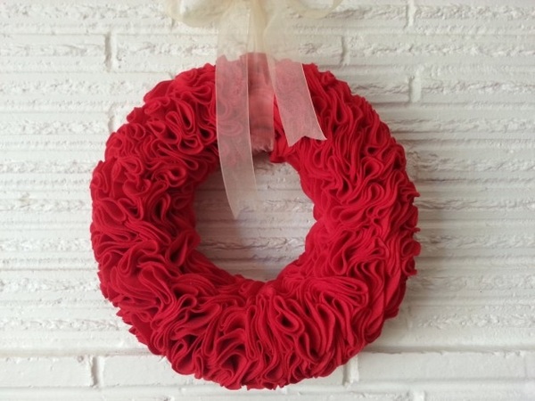 Handmade Christmas wreaths ideas red burlap
